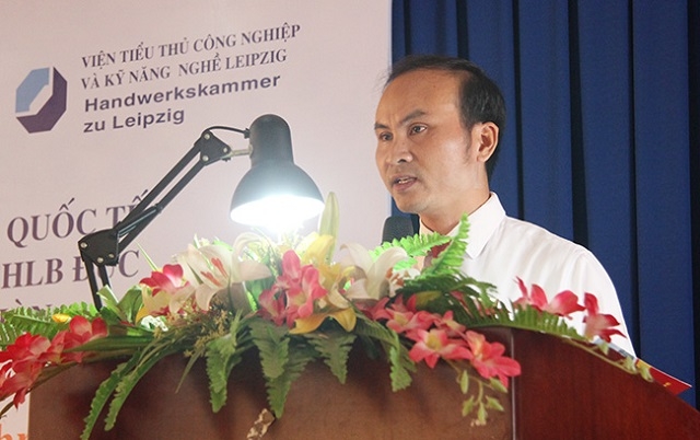 Ths. Võ Văn Thuận công bố quyết định thành lập và báo cáo kế hoạch, quy định đào tạo khóa học