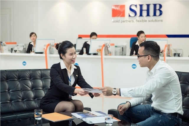 SHB ưu đãi lãi suất và tặng bảo hiểm cho các khách hàng cá nhân vay vốn