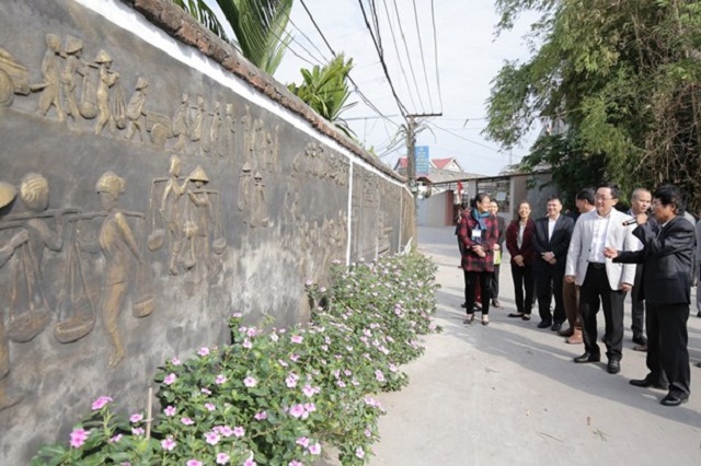 Các con đường của thôn Đông Thượng đã được bê tông cứng hóa sạch sẽ, thoáng rộng (Ảnh: CTV/Vietnam )