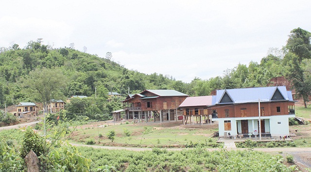 Nông thôn miền núi Quảng Trị khởi sắc nhờ NTM