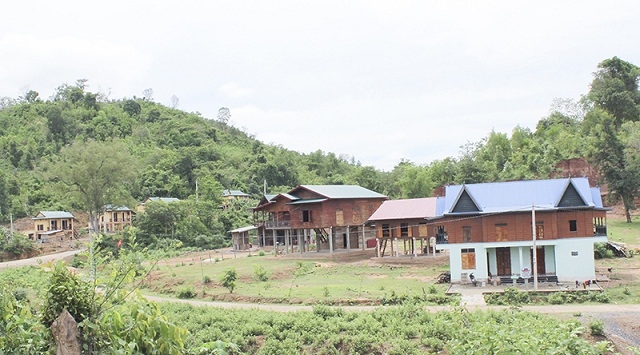 Nông thôn miền núi Quảng Trị khởi sắc nhờ NTM