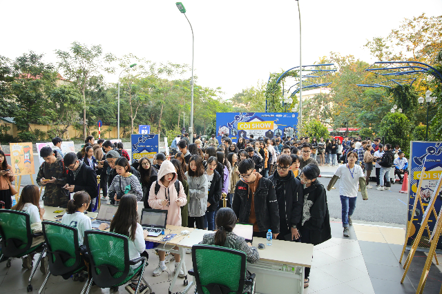 Sự kiện mở đầu tại trường Đại học Kinh tế Quốc dân đã thu hút hơn 1500 sinh viên trên khắp địa bàn Hà Nội.