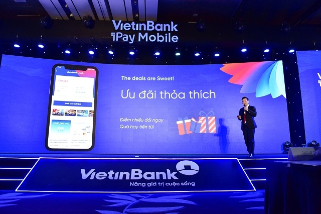Phó Tổng Giám đốc VietinBank Trần Công Quỳnh Lân thuyết trình về iPay 5.0