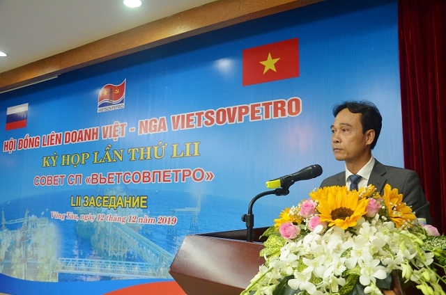 Đồng chí Nguyễn Quỳnh Lâm – Tổng giám đốc Vietsovpetro phát biểu chào mừng.