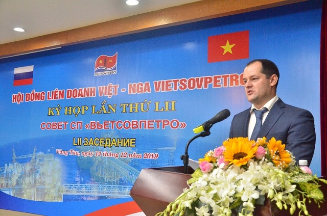 Trưởng đoàn phía Nga Akimov Valeryevich phát biểu