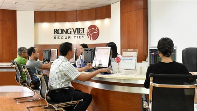 Cổ phiếu VDS của chứng khoán Rồng Việt giảm sàn