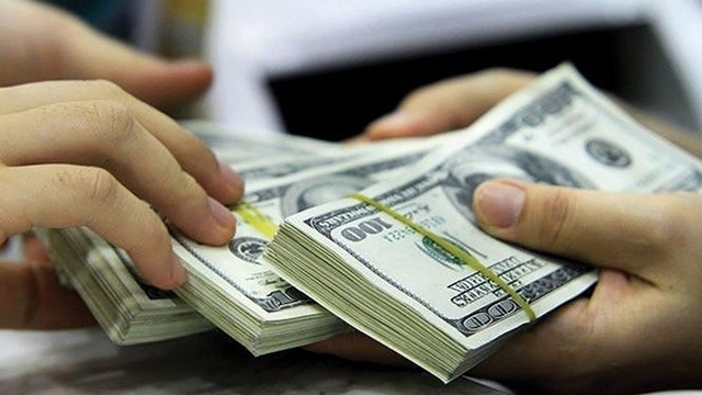 Giá USD tăng tại một số ngân hàng thương mại (Ảnh Internet)