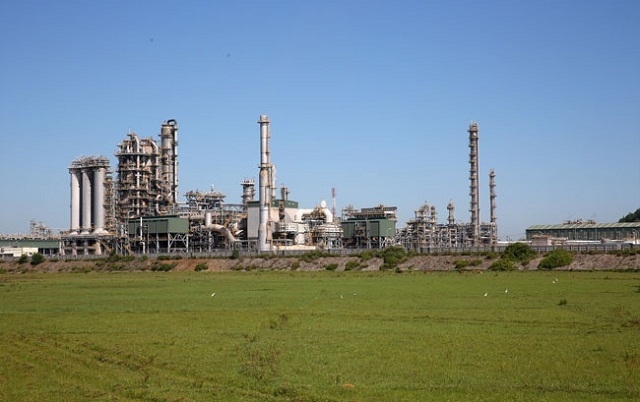Nhà máy lọc dầu Dung Quất