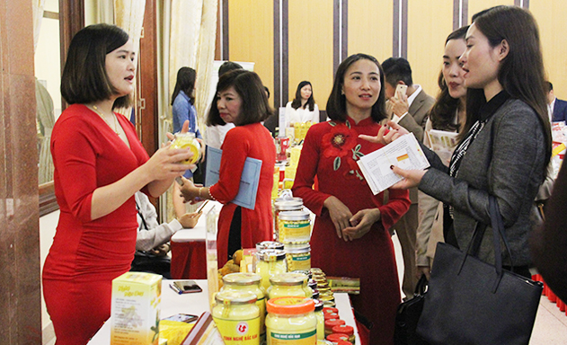 Gian hàng trưng bày nông sản OCOP của tỉnh Bắc Kạn