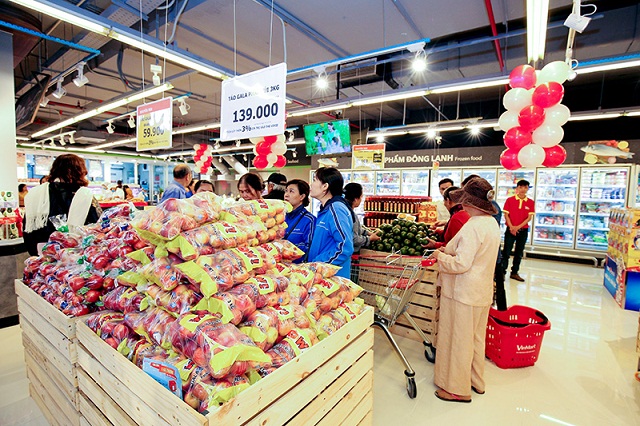 Siêu thị VinMart được người dân đặc biệt quan tâm khi lần đầu tiên xuất hiện tại địa phương