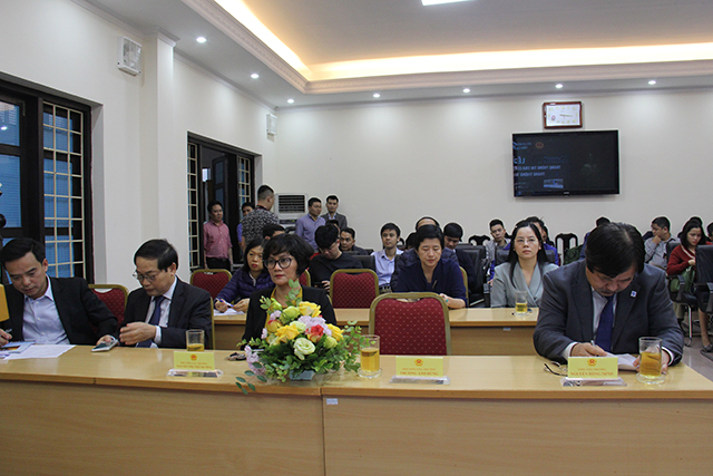 Các đại biểu tham dự lễ ra mắt trang thông tin