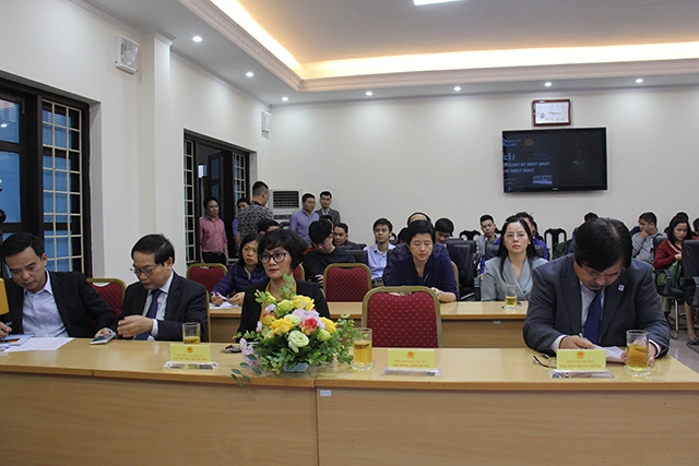 Các đại biểu tham dự lễ ra mắt trang thông tin