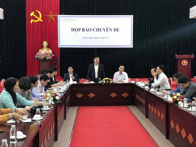 Ông Lê Văn Thời , Phó Tổng cục trưởng Tổng cục Dự trữ Nhà nước cung cấp một số thông tin về xuất cấp hàng dự trữ quốc gia hỗ trợ các địa phương để hỗ trợ nhân dân khắc phục hậu quả thiên tai, dịp Tết Nguyên đán, giáp hạt