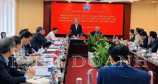 Đồng chí Nguyễn Ngọc Bảo - Chủ tịch Liên minh HTX Việt Nam phát biểu tại buổi làm việc.