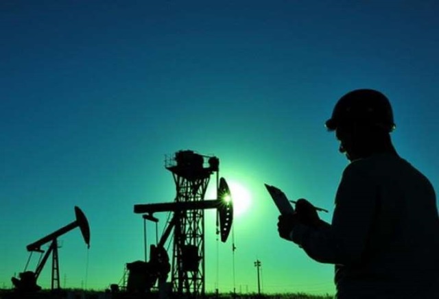 Giá dầu tăng mạnh sau vụ Iran phóng tên lửa vào các căn cứ quân sự Mỹ tại Iraq (Ảnh Internet)