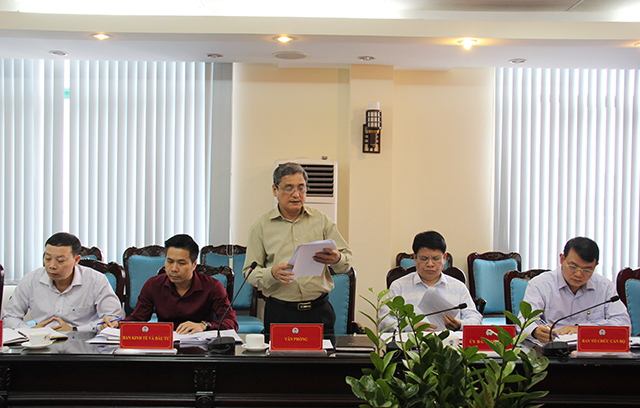 Chánh Văn phòng Liên minh HTX Việt Nam Phạm Ngọc Toại báo cáo tại hội nghị