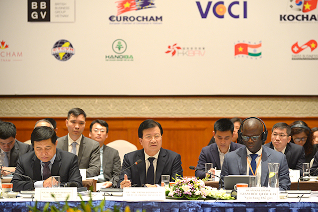 Phó Thủ tướng Chính phủ Trịnh Đình Dũng phát biểu chỉ đạo tại Diễn đàn Doanh nghiệp Việt Nam (VBF)-kỳ cuối 2019.