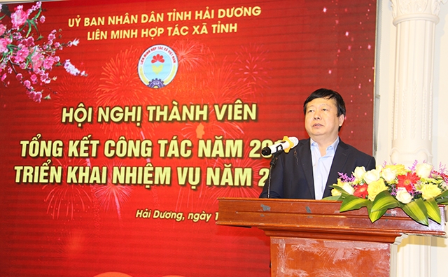 Phó Bí thư tỉnh uỷ, Chủ tịch UBND tỉnh, Trưởng đoàn Đại biểu Quốc hội tỉnh Hải Dương Nguyễn Dương Thái phát biểu tại hội nghị