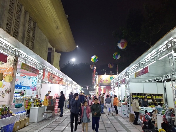 Hà Nội: Khai mạc Hội chợ xuân Giảng Võ và đồ uống năm 2020 (Ảnh Internet)