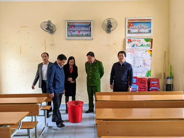 Ban chỉ đạo phòng chống dịch Corona TP Hải Phòng kiểm tra công tác vệ sinh, khử trùng tại các trường học