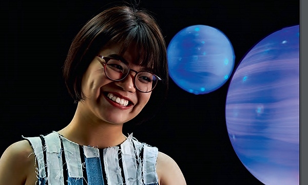 Nguyễn Thị Thu Hà - CEO MindX Education, 26 tuổi Năm 2014, Nguyễn Thị Thu Hà cùng 4 người bạn mở trung tâm đào tạo về du học và tài chính ILIAT khi đang là sinh viên năm thứ hai, Đại học Ngoại thương Hà Nội. Sau đó, cô trở thành đại sứ sinh viên của Google Đông Nam Á và thành lập TechKids cùng hai đồng sáng lập khác, để dạy lập trình và sáng tạo công nghệ cho thế hệ trẻ Việt Nam.