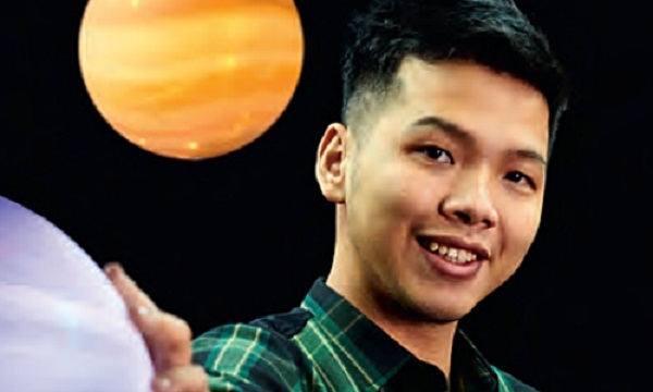 Nguyễn Tuấn Cường – Đồng sáng lập Amanotes, 30 tuổi Nguyễn Tuấn Cường cùng Võ Tuấn Bình là đồng sáng lập công ty sản xuất game Amanotes. Cường phụ trách hầu hết mảng ở Amanotes, từ tuyển dụng, đào tạo, phát triển sản phẩm, marketing. Hiện Cường đảm nhiệm vị trí Chief Product Officer, là xây dựng chiến lược, vận hành sản phẩm và tiếp thị.