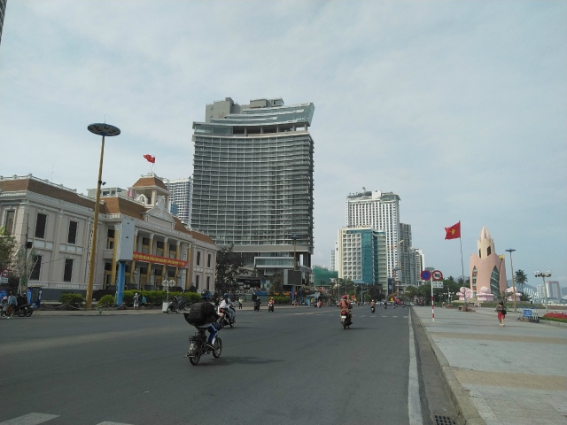 Các khu du lịch vắng khách do bị ảnh hưởng bởi dịch virus corona (Ảnh: Internet)