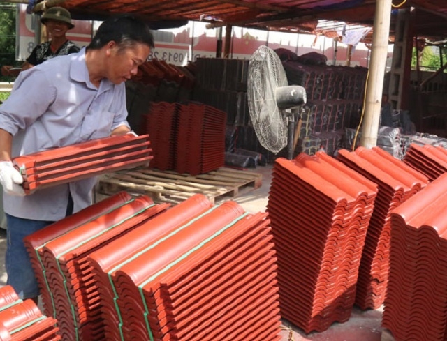 Sản phẩm ngói Taimu của HTX được sản xuất bằng công nghệ Nhật Bản