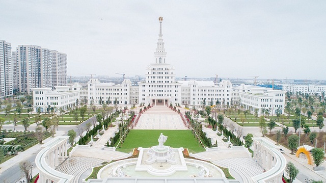 Đường nhánh lên xuống cao tốc Hà Nội – Hải Phòng sẽ kết nối trực tiếp vào đại lộ 52m của dự án Vinhomes Ocean Park, kế cận Đại học VinUni vừa mới khai trương.