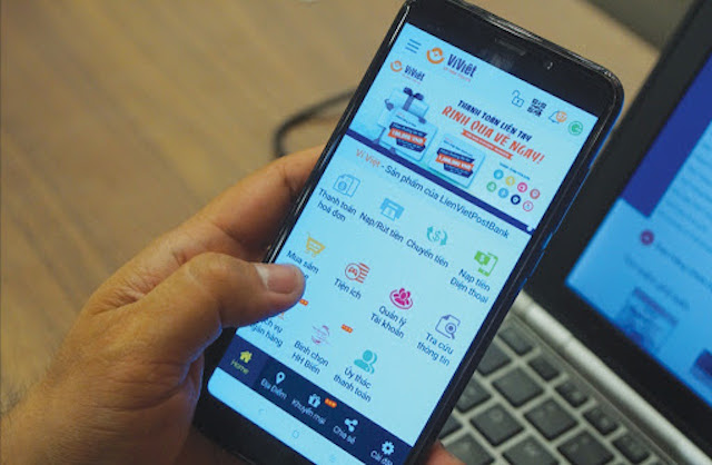 Nhiều khách hàng đã chuyển sang phương thức thanh toán online trong bối cảnh dịch Covid-19 bùng phát