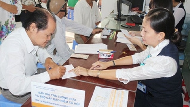 Nghỉ hưu trước tuổi năm 2021 sẽ nhiều bất lợi (Ảnh Internet)