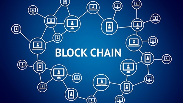 Công nghệ chuỗi khối (Blockchain) Khi mạng lưới thông tin càng ngày càng nới rộng thì việc đảm bảo truyền tải dữ liệu một cách an toàn dựa trên công nghệ blockchain là một điều không thể bỏ qua. Với hệ thống mã hóa vô cùng phức tạp, blockchain cho phép bảo mật an toàn cao trước nguy cơ bị đánh cắp dữ liệu.