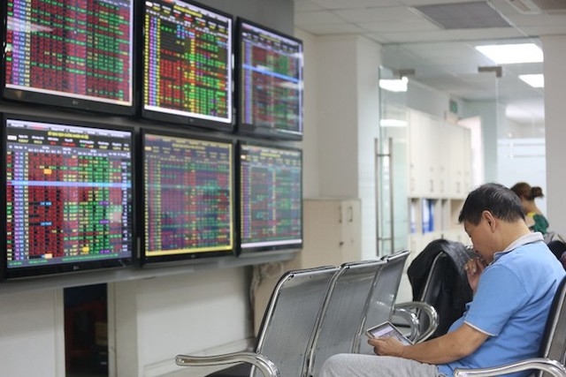 Những khó khăn mà cổ phiếu nhóm ngành cảng biển đang phải đối mặt ảnh hưởng lớn đến quyết định của các nhà đầu tư