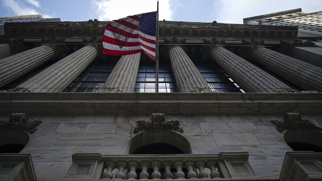 Dow Jones sụt gần 800 điểm bất chấp Fed hạ lãi suất (Ảnh Internet)