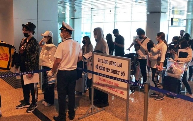 Khai báo y tế điện tử bắt buộc với mọi hành khách nhập cảnh Việt Nam (Ảnh Internet)