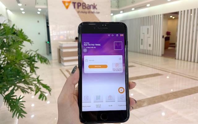 Các giao dịch không dùng tiền mặt, ứng dụng Savy, ebankX của TPBank đang rất được quan tâm