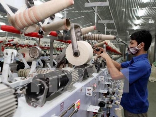 Kiến nghị giảm 50% một số loại thuế và hoãn nộp tiền thuê đất cho doanh nghiệp khó khăn do dịch Covid-19 (Ảnh minh họa: Internet)