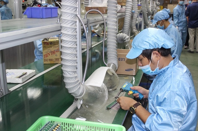 XK nhóm hàng linh kiện điện tử vẫn giữ được đà tăng trưởng tốt giữa mùa dịch