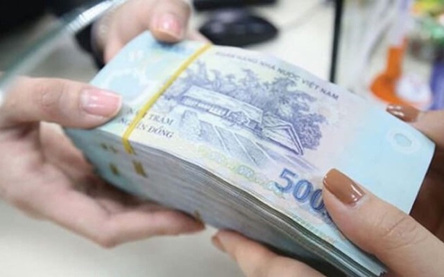 Chi trả lương hưu, trợ cấp BHXH gộp 2 tháng 4 và 5/2020 (Ảnh minh họa/Internet)