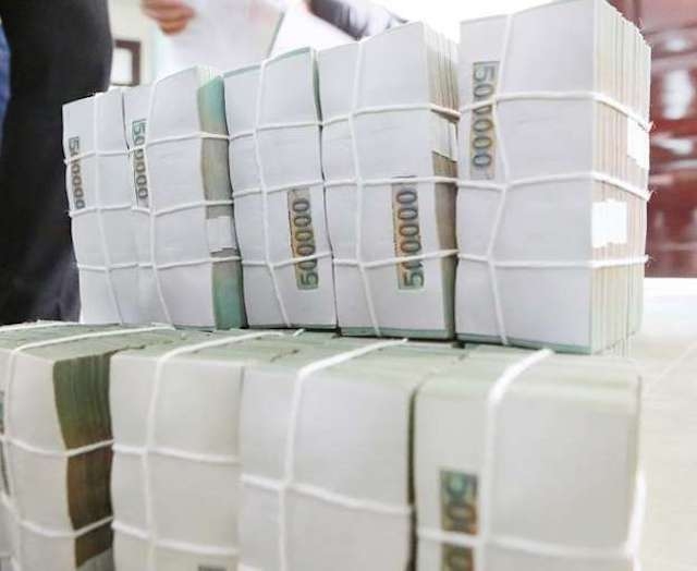 Ngân hàng Nhà nước yêu cầu các TCTD không chia cổ tức bằng tiền mặt để tập trung giảm lãi suất cho vay (Ảnh minh hoạ: Internet)