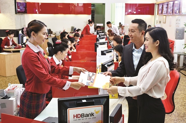 HDBank chủ động giảm lãi suất vay tới 4,5% cho khách hàng, không yêu cầu chứng minh khó khăn do dịch Covid-19