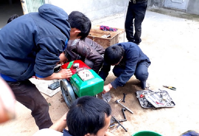 Đào tạo nghề là nền tảng giúp người dân giảm nghèo bền vững (Ảnh: Internet)