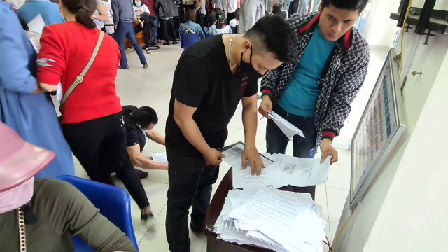 Do mỗi xe phải có 1 bộ hồ sơ nên lượng hồ sơ đã trở thành quá tải