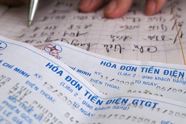 Hóa đơn tiền điện tăng cao là hiện tượng có tính quy luật thời tiết hàng năm (Ảnh: Internet)