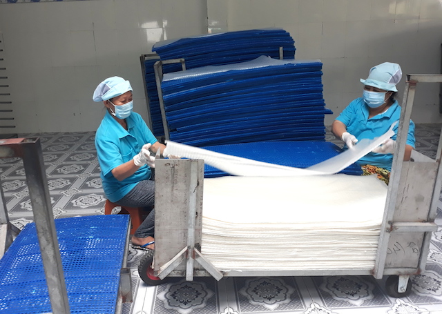 Làng nghề đang hướng đến việc đưa công nghệ vào sản xuất (ảnh: Tư liệu)