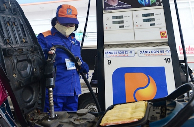 Giảm giá các mặt hàng xăng dầu vào chiều 13/4 (Ảnh: Internet)