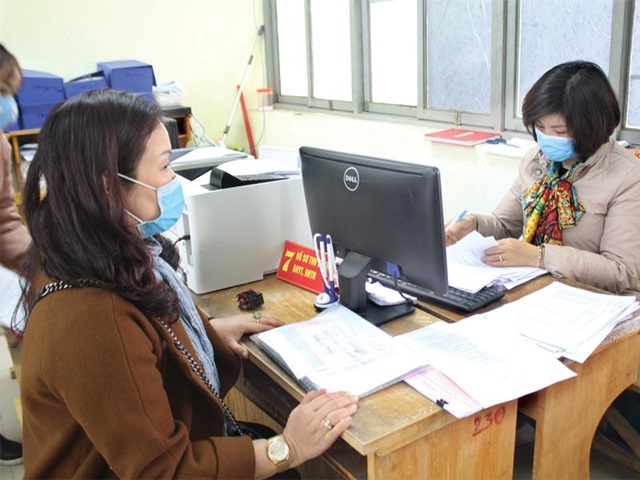 Bảo hiểm Xã hội hỗ trợ doanh nghiệp và người dân vượt qua dịch bệnh (Ảnh Internet)