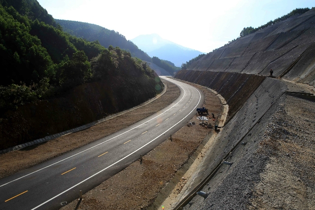 8 dự án cao tốc Bắc - Nam có tổng mức đầu tư hơn 88.000 tỷ đồng (Ảnh: Internet)