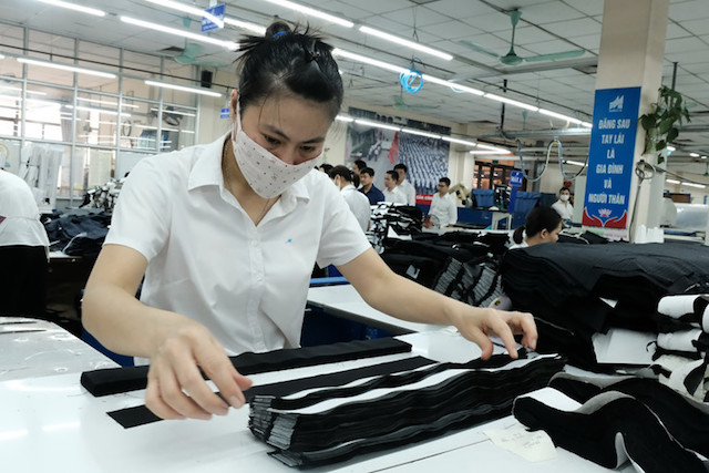 Doanh nghiệp Việt suy yếu sau dịch Covid-19 sẽ là thời cơ để nhà đầu tư nước ngoài thâu tóm (Ảnh: Tư liệu)