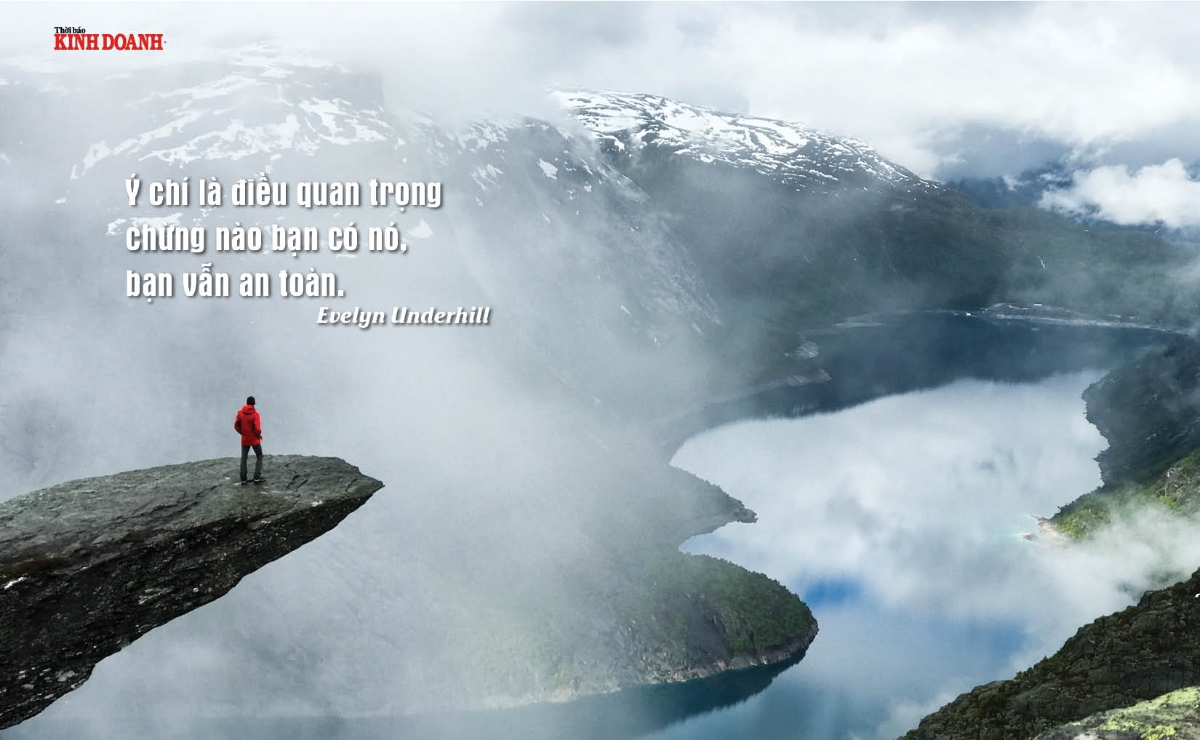 Ý chí là điều quan trọng - chừng nào bạn có nó, bạn vẫn an toàn. Evelyn Underhill